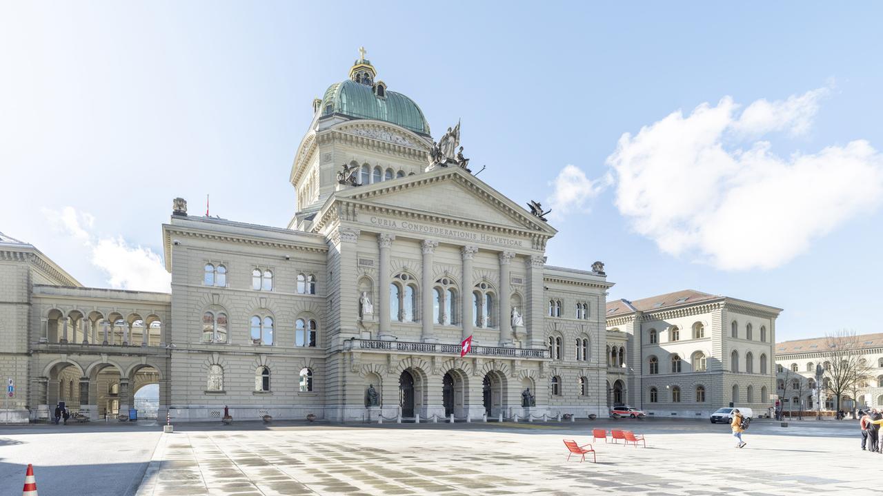 Le Palais fédéral, photographié le mercredi 15 mars 2023 à Berne. [Keystone - Christian Beutler]