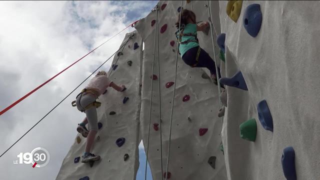 Les meilleurs grimpeurs du monde sont à Berne pour les championnats du monde d'escalade sportive