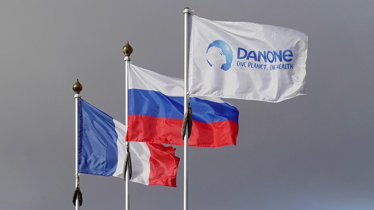 L'Etat russe prend le contrôle d'actifs de Danone et Carlsberg. [Keystone - Maxim Shipenkov]