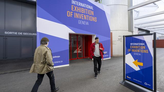 Plus de mille créations et 40 pays représentés au Salon international des inventions à Genève. [Keystone - Martial Trezzini]