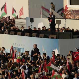 Le président turc Recep Tayyip Erdogan a organisé un «grand meeting pour la Palestine » à Istanbul ce samedi 28 octobre 2023. [Keystone - AP Photo/Emrah Gurel]