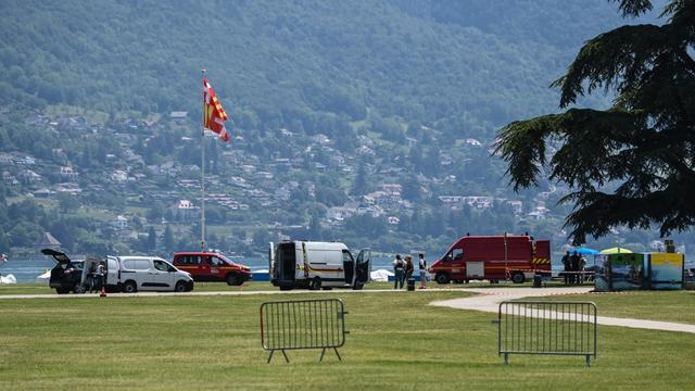 Les Jardins de l'Europe à Annecy où s'est déroulée l'attaque au couteau ont été bouclés juste après. [afp - Olivier Chassignole]