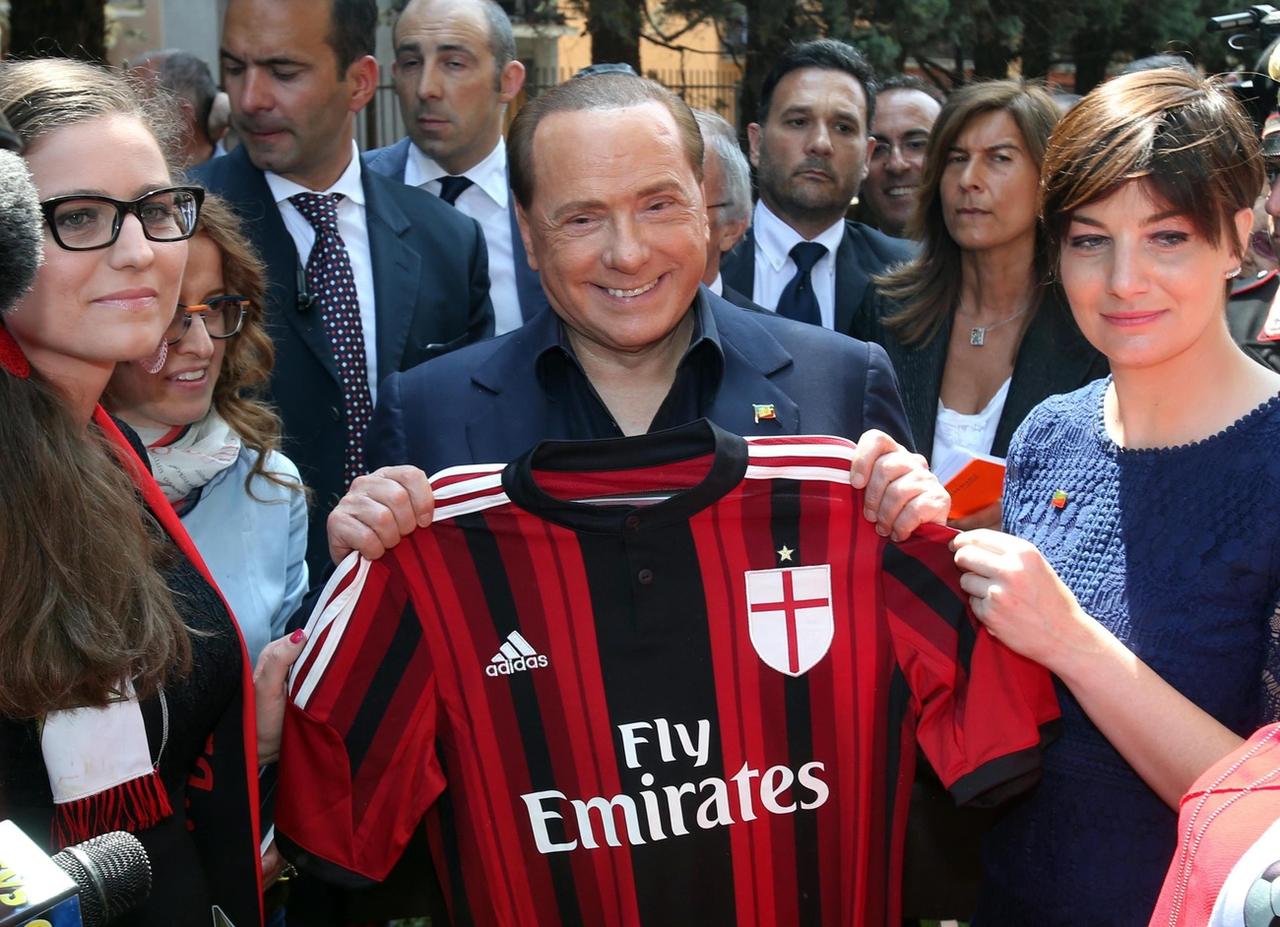 Silvio Berlusconi a vécu quelques-unes des plus grandes heures de l'AC Milan. [AP - Matteo Barzi]