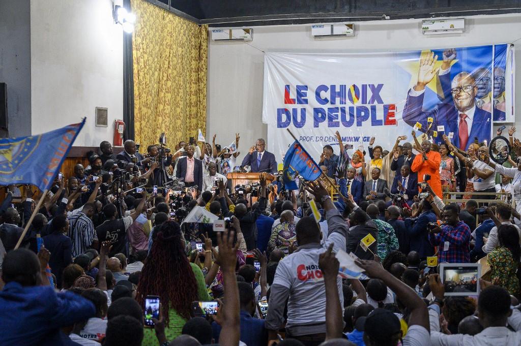 Le Dr. Denis Mukwege annonce sa candidature à la présidentielle de décembre en République Démocratique du Congo. Kinshasa, le 2 octobre 2023. [AFP - Arsène Mpiana]