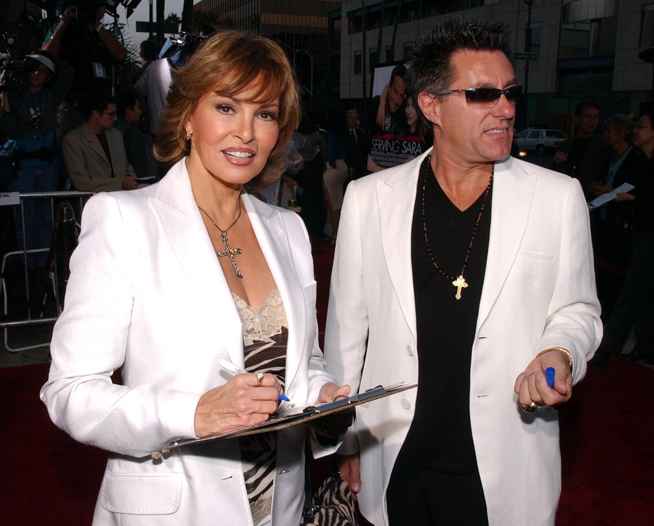 Raquel Welch en 2002 avec son mari de l'époque, Richard Palmer. [Keystone - Rene Macura]