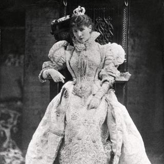 La comédienne française Sarah Bernhardt, le 2 janvier 1878 dans la pièce de Victor Hugo "Ruy Blas" sur la scène de la Comédie-Française. [AFP]