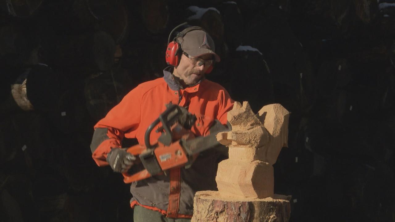 Malade, l'ancien skieur professionnel a continué son travail dans la construction et ses loisirs. Mais la fatigue finissait toujours par prendre le dessus. [RTS]