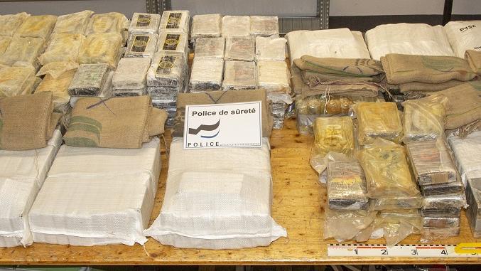 Plus de 500 kilos de cocaïne ont été saisis par la police dans l'usine Nespresso de Romont. [Police cantonale fribourgeoise]