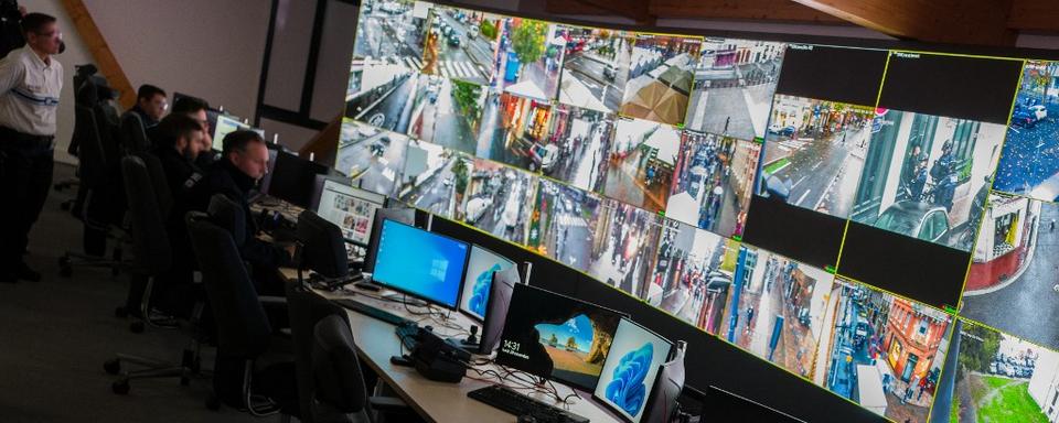 Une salle de vidéosurveillance à Toulouse. [AFP - Frederic Scheiber/Hans Lucas]