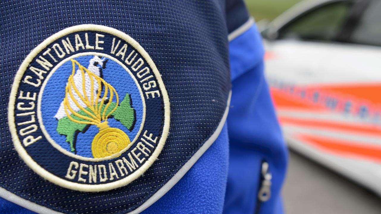 La police cantonale a annoncé qu'une personne avait perdu la vie dans l'incendie d'un chalet à Villard-sur-Chamby (VD). Image prétexte. [Keystone - Laurent Gillieron]