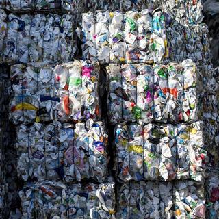 La Suisse a recyclé 9400 tonnes de plastique en 2022. [KEYSTONE - ALEXANDRA WEY]