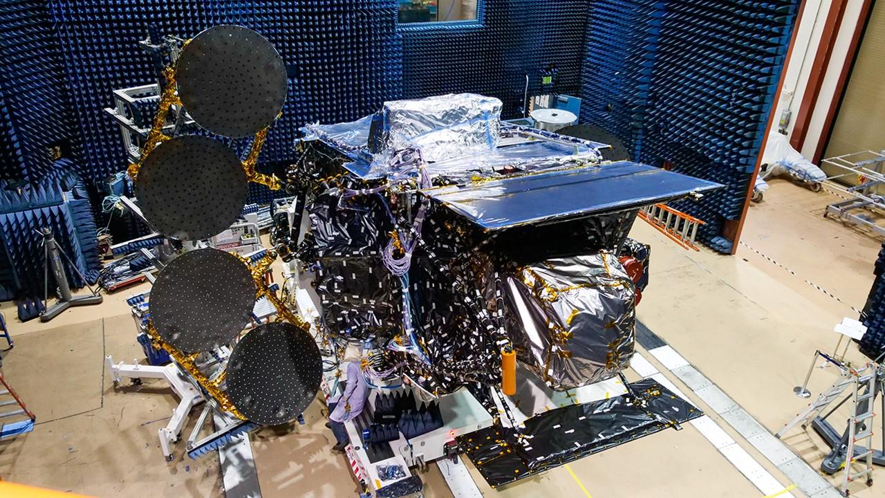 Satellite Intelsat 40 E en phase de préparation [Maxar/NASA]