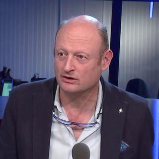 Serge Michel, journaliste et co-fondateur de la revue "Kometa". [RTS]