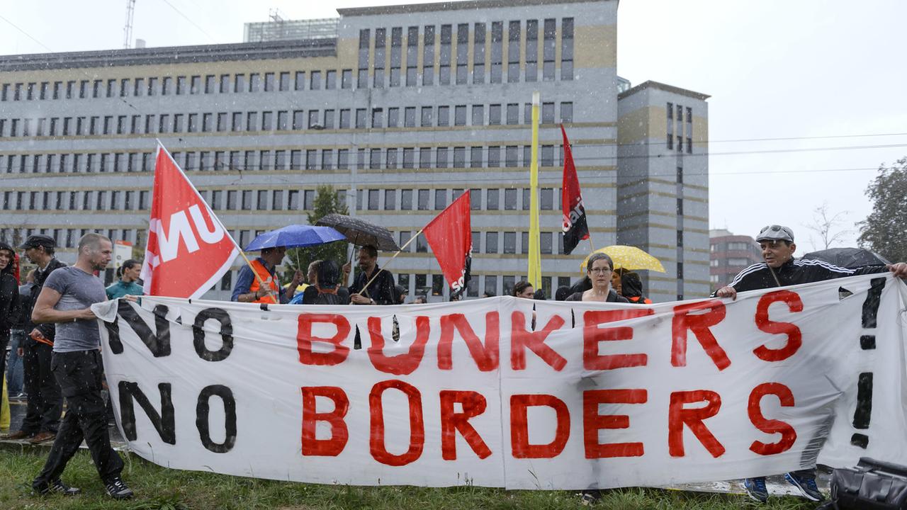 Les conditions de détention des migrants déboutés font polémique à Genève (image d'illustration). [Keystone - Martial Trezzini]