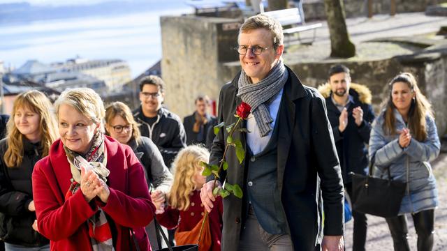 Frédéric Mairy, nouveau conseiller d'Etat neuchâtelois lors de son élection le 26 novembre 2023 à Neuchâtel. [Keystone - Jean-Christophe Bott]