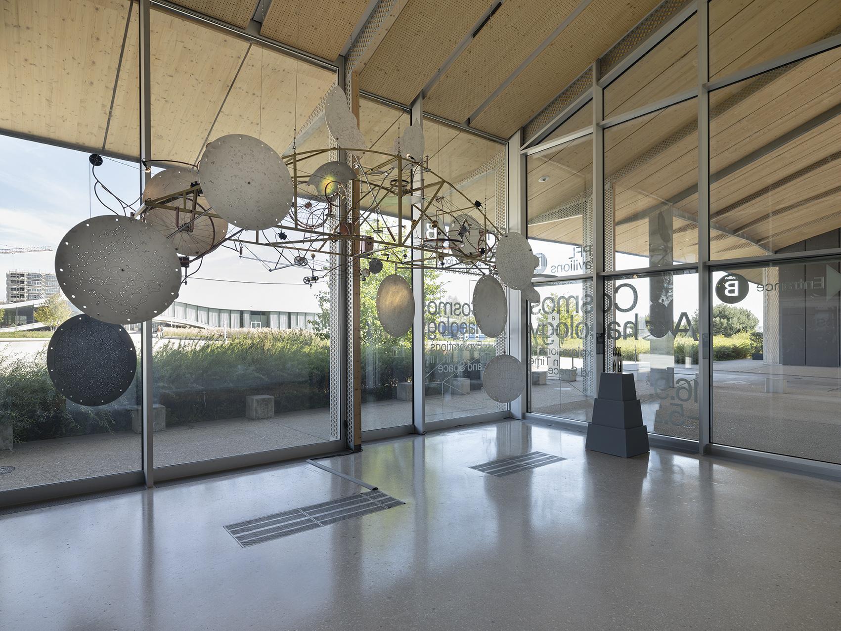 Une photo de l'exposition "Cosmos Archaeology" à voir à l'EPFL Pavillions. [EPFL - JulienGremaud]