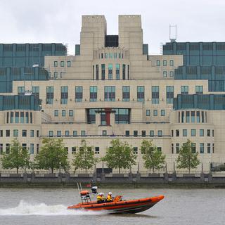 Le bâtiment des services de renseignement britanniques à Londres. [Reuters - Toby Melville]