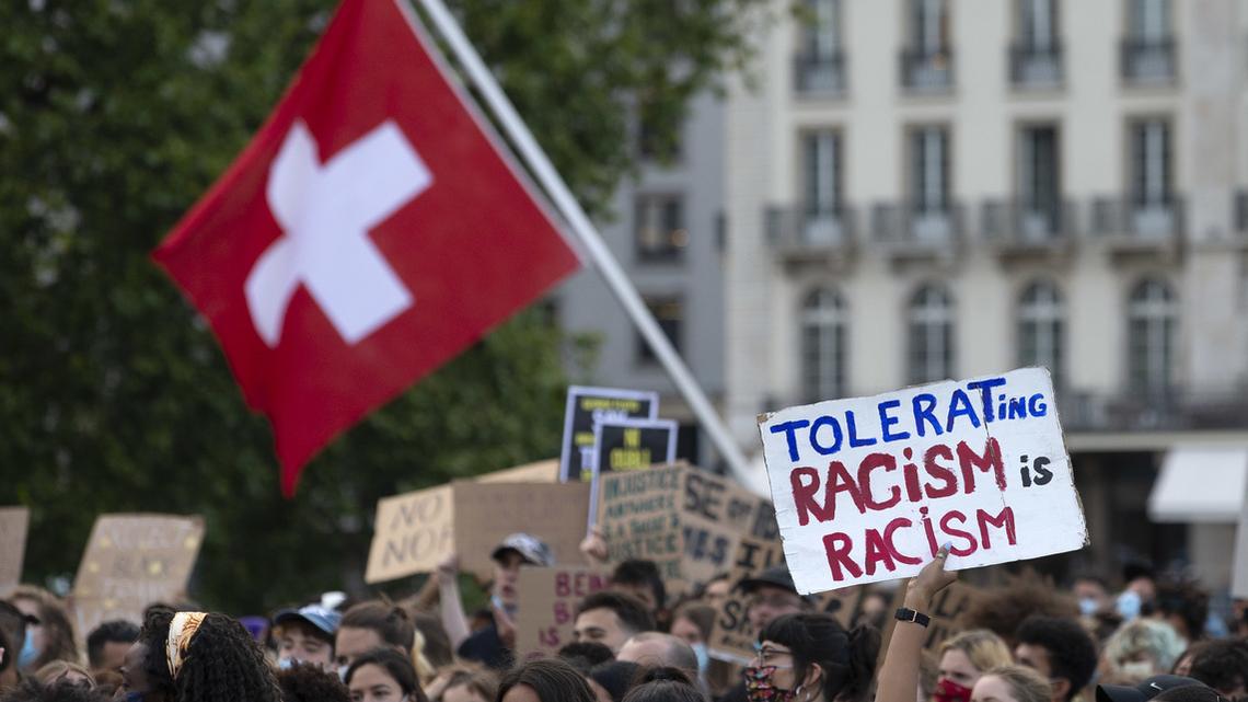 En 2022, 708 cas de discrimination raciale ont été recensés en Suisse (+78). [Keystone - Salvatore Di Nolfi]