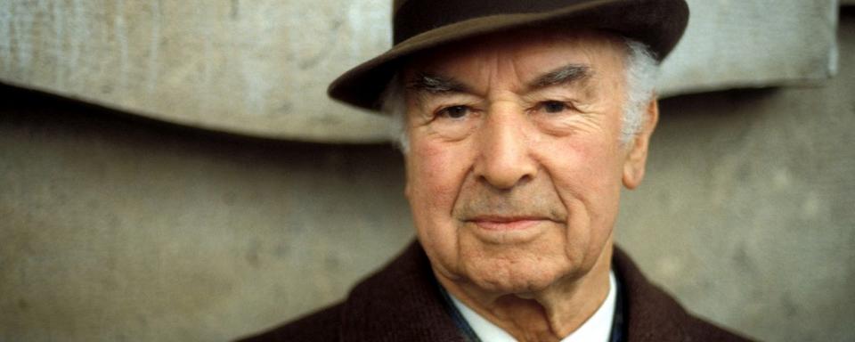 Le chimiste suisse Albert Hofmann (1906-2008) photographié en 1994. [Leemage via AFP - Effigie]