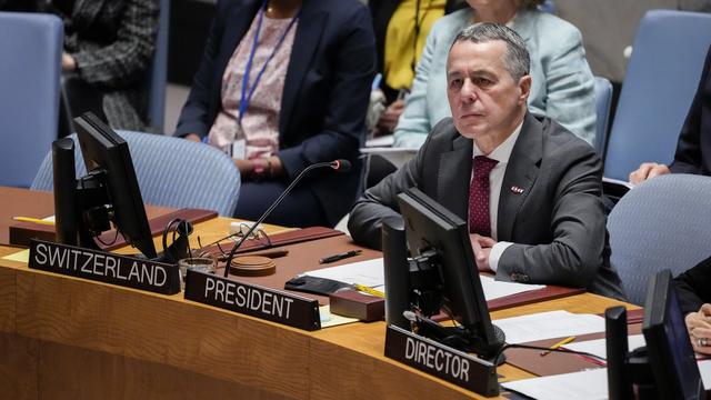 Le conseiller fédéral Ignazio Cassis exerce son rôle de président du Conseil de sécurité des Nations Unies, le 3 mai 2023, au siège des Nations Unies. [Keystone - AP Photo/John Minchillo]