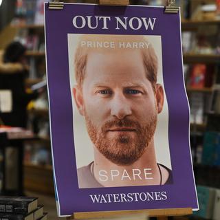 Le livre du prince Harry "Spare", dans une librairie de Londres, le 10 janvier 2023. [EPA/ Keystone - Andy Rain]