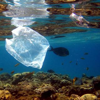 A cause du plastique, la Méditerranée est la mer la plus polluée au monde [Keystone - Mike Nelson]