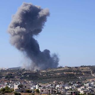 L'armée israélienne a annoncé samedi avoir lancé des raids aériens contre des cibles du Hezbollah. [Keystone]