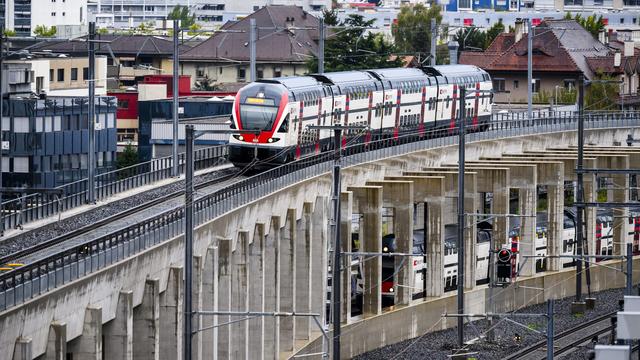 Les CFF renouent avec les bénéfices pour la première fois depuis 2019. [Keystone - Jean-Christophe Bott]