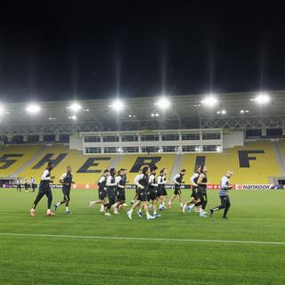 L'équipe de Servette s'entraîne avant son match contre le FC Sheriff Tiraspol. [Keystone - Salvatore Di Nolfi]