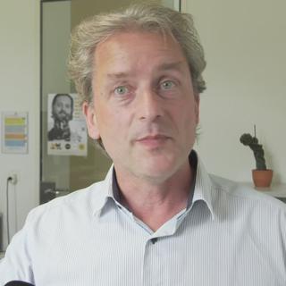 Interview de Lukas Perler, directeur de l'organisation Santé animaux de rente. [RTS]