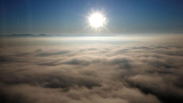 la géo-ingénierie solaire vise à refroidir la Terre en réfléchissant une partie des rayons du soleil. [Reuters - Michaela Rehle]