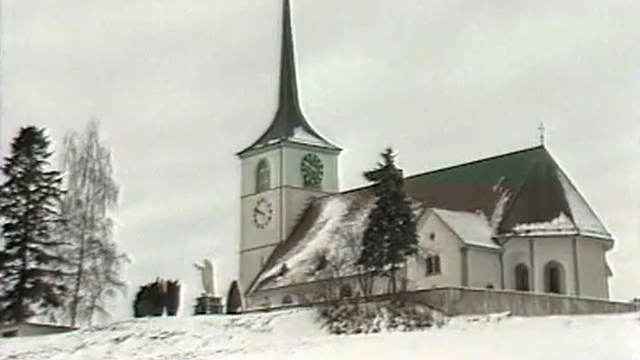 L'église du village de La Roche dans le canton de Fribourg.