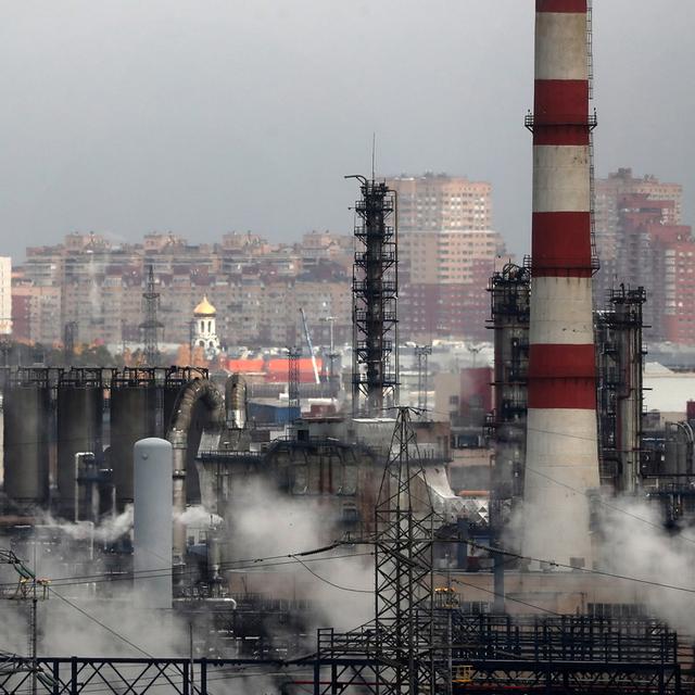 Les frappes ukrainiennes pourraient perturber les livraisons de pétrole russe. Interview de Thierry Bros. [EPA/Keystone - Maxim Shipenkov]