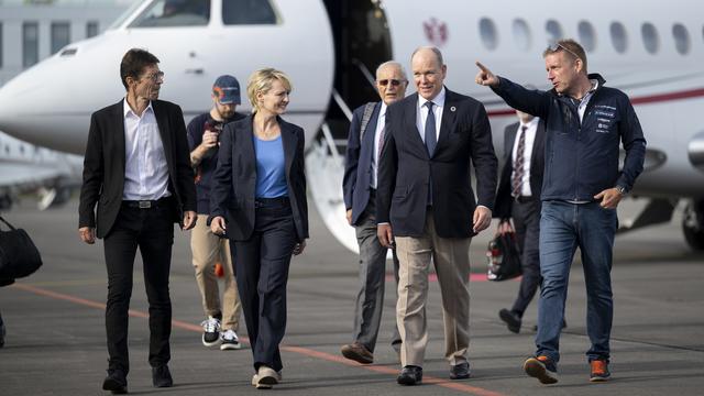 Le prince Albert II de Monaco en visite en terres vaudoise et neuchâteloise. [KEYSTONE - LAURENT GILLIERON]