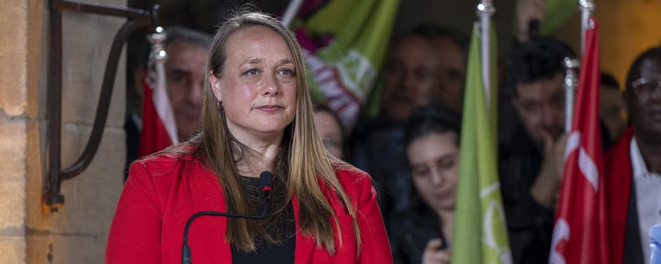 La candidate socialiste Caroline-Anne Kast, élue lors du second tour de l'élection au Conseil d'Etat genevois, dimanche 30 avril 2023. [Keystone - Martial Trezzini]