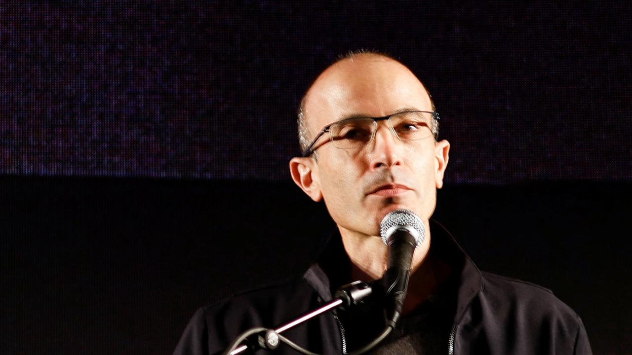 L'histoire israélien Yuval Noah Harari, photographié ici en mars 2023. [Reuters - Amir Cohen]