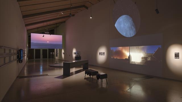 Une photo de l'exposition "Cosmos Archaeology" à voir à l'EPFL Pavillions. [EPFL - JulienGremaud]