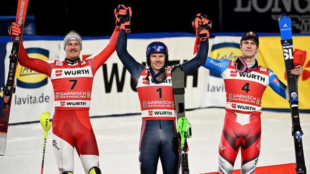 Kristoffersen l'a emporté devant Feller et Noël. [Angelika Warmuth]