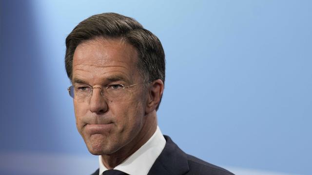 Le Premier ministre néerlandais Mark Rutte a annoncé lundi quitter la politique après les élections législatives anticipées qui auront lieu en automne suite à la démission de son gouvernement vendredi. [keystone - PHIL NIJHUIS]