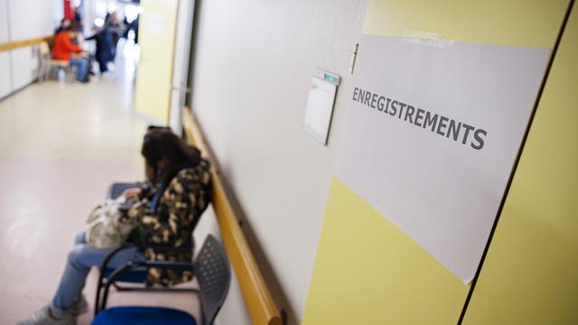 Centre de requérants à Boudry, des forces supplémentaires sont allouées à la police [KEYSTONE - Valentin Flauraud]