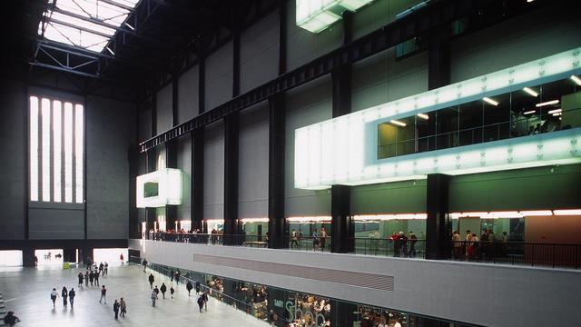 A Londres, la Tate Modern a été imaginée par les Suisses Herzog et De Meuron. [Keystone - Martin Ruetschi]