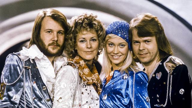 Benny, Anni-Frid, Agneta et Björn au Concours Eurovision de la chanson en 1974. [AFP - Olle Lindeborg]