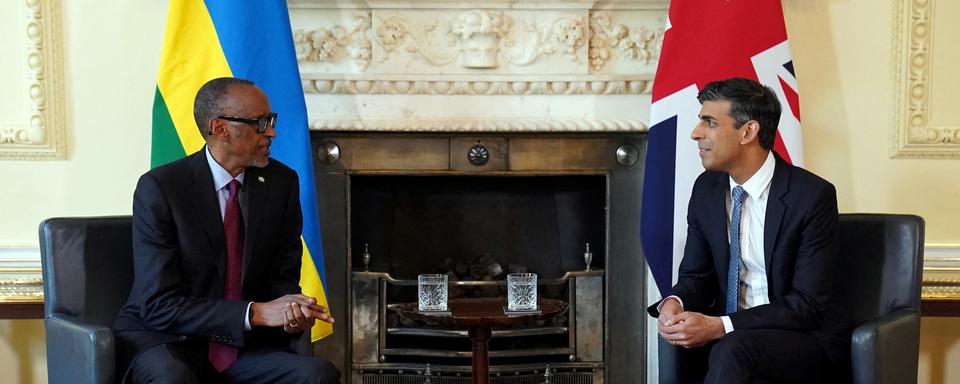 Le président rwandais Paul Kagama rend visite à Londres au Premier ministre britannique Rishi Sunak, le 4 mai 2023. [reuters - Stefan Rousseau]