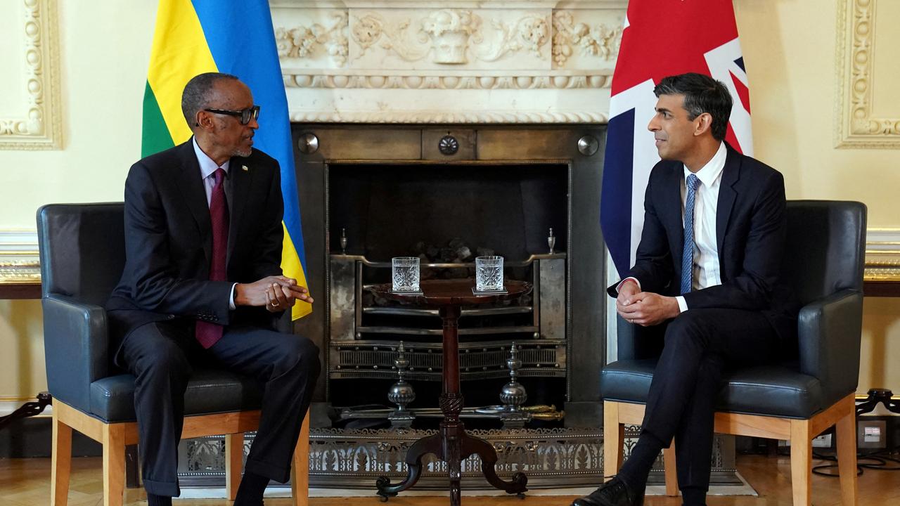 Le président rwandais Paul Kagama rend visite à Londres au Premier ministre britannique Rishi Sunak, le 4 mai 2023. [reuters - Stefan Rousseau]