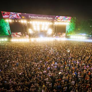 Le public de la grande scène du Paléo Festival en attente du concert de Orelsan, le 23 juillet 2022. [KEYSTONE - Valentin Flauraud]