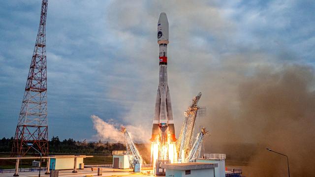 La fusée russe Soyuz2.1b a été lancée dans l'espace avec l'atterrisseur lunaire Luna-25. [Keystone/EPA - Roscosmos State Space Corporation]