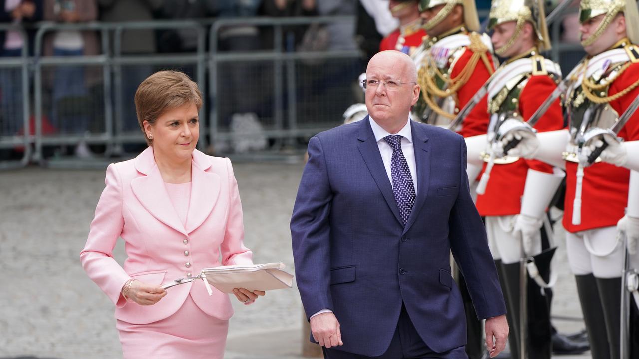 Nicola Sturgeon, alors Première ministre de l'Ecosse, accompagnée de son mari Peter Murrel, le 3 juin 2022, à Londres, à l'occasion du jubilée de platine de la reine Elisabeth II. [REUTERS - Kirsty O'Connor]