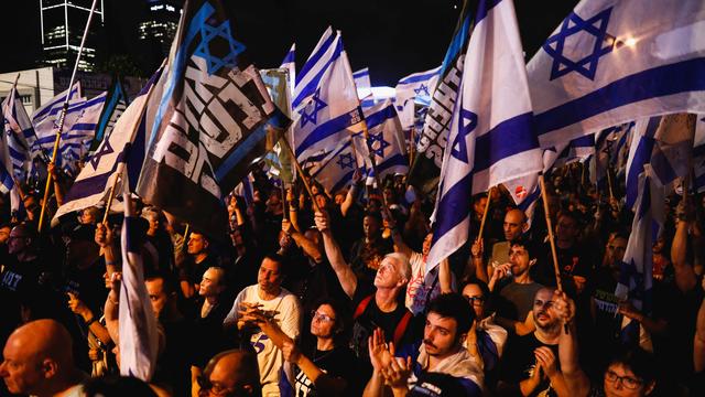 Nouvelles manifestations contre la réforme judiciaire en Israël, le samedi 3 juin 2023 à Tel Aviv. [Reuters - Corinna Kern]