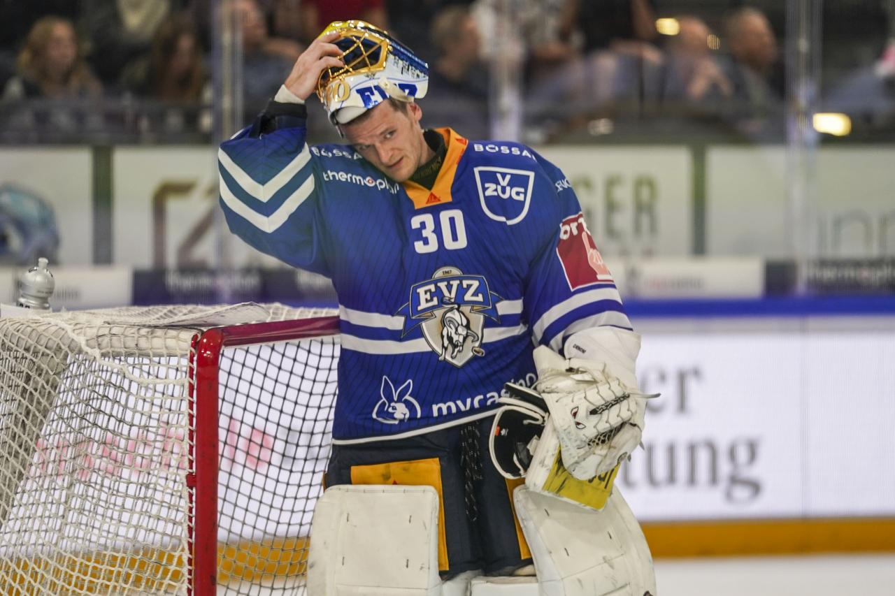 Leonardo Genoni va encore porter le maillot du EV Zoug pendant longtemps. [Andy Mueller/freshfocus - Andy Mueller]