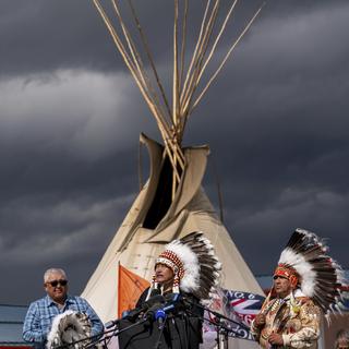 Comment les peuples autochtones du Canada utilisent leurs pratiques ancestrales et traditionnelles en écologie pour obtenir une voix sur la scène politique nationale [Keystone - Heywood Yu/The Canadian Press via AP]